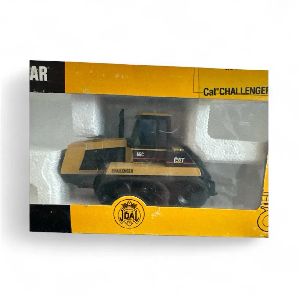 Caterpillar CAT  Challenger 65 Agricultural Tractor - Vintage JOAL 1/50 Diecast - Image 4 of 4
