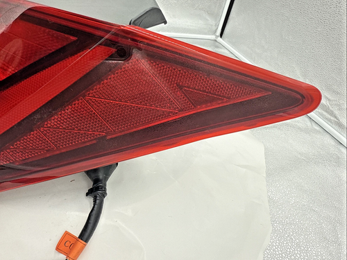 OEM Hyundai Elantra 2021 2022 2023 Right Passenger Side Taillight 92402AA120 - Picture 7 of 19