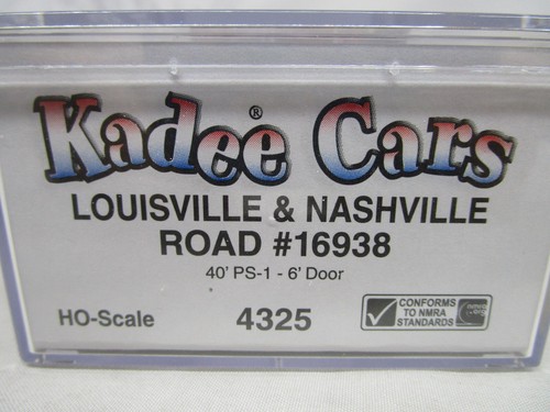 Kadee HO Scale L&N Louisville Nashville 40' PS1 Box Car 6' Door NOS Sealed 4325 - Picture 3 of 3