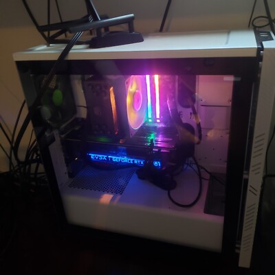 White desktop, works just as I bought it.