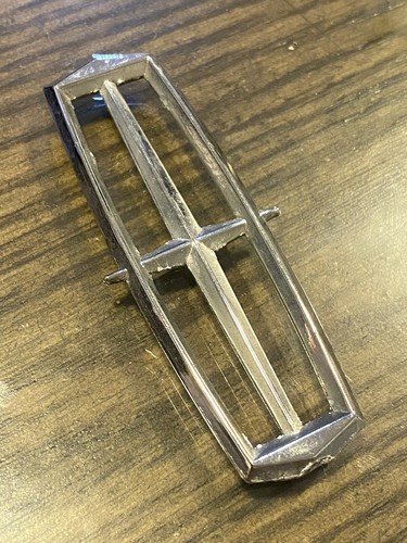 Late 80’s, Early 90’s Lincoln Town Car Header Panel Hood Ornament Emblem - Picture 2 of 4