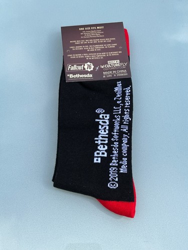 Fallout 76 Nuka Cola Black & Red Pair of Crew Socks (One Size Fits Most) - Picture 2 of 2