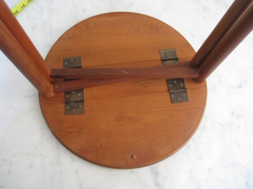 Vintage 1960s Poul Hundevad Danish Modern Teak Folding Side Table - Great Shape! - Picture 11 of 16