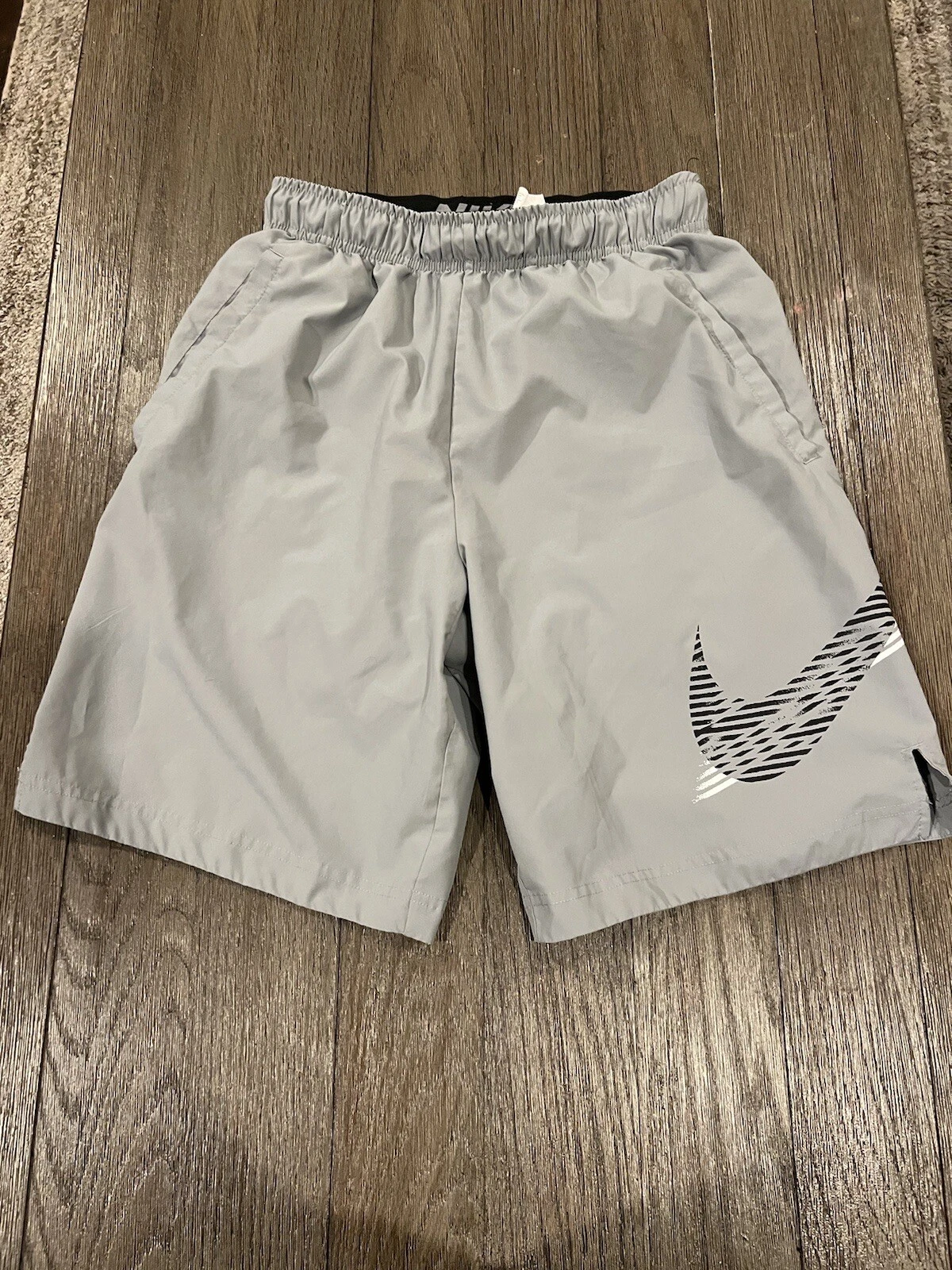 mens NIKE FLEX TRAINING SHORTS Gray Black Small