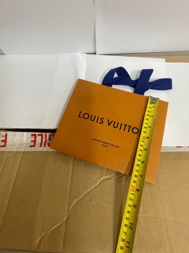 Authentic Paper Designer Shopping Bag Bvlgari Prada Burberry Gucci Louis Vuitton - Picture 16 of 42