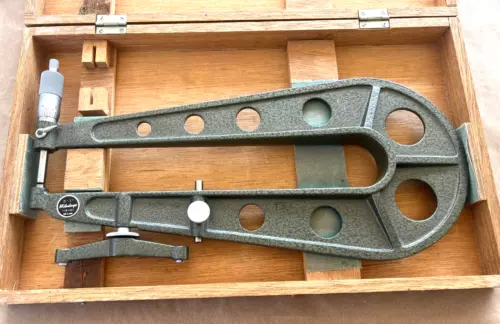 MITUTOYO # 118-107  0 to 1"  .001" SHEET METAL 13" DEEP THROAT MICROMETER