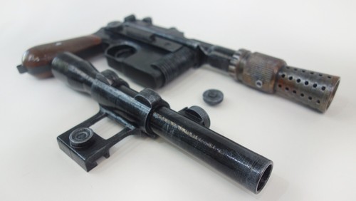 DL-44 Han Solo Blaster Pistola Utilería de Star Wars con Soporte - Imagen 3 de 9
