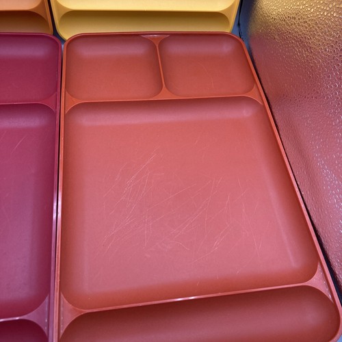 4 Tupperware Divided Food Lunch Snack Trays 1535 Yellow Red Orange Burnt Orange - Afbeelding 5 van 12