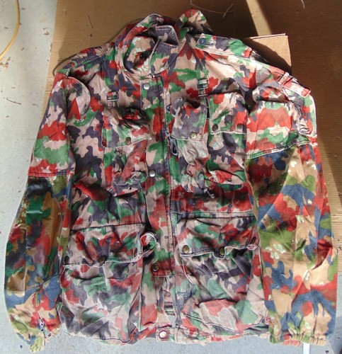 Swiss Alpenflage M70 Parka da combattimento mimetico, taglie M & L, buono - molto buono, spedizione gratuita - Foto 10 di 11