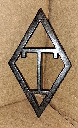 Vintage Diamond "T" Trivet - Picture 1 of 3