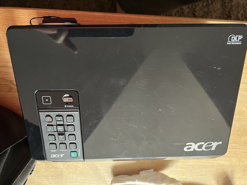Acer X 1160 - Schwarz - DLP Projektor - Bild 3 von 10