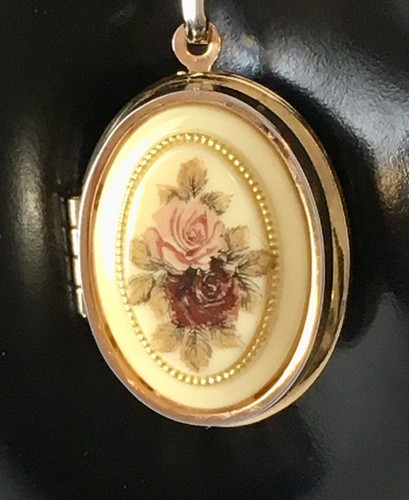 Collana vintage vittoriana classica resina rose giardino medaglione corda oro - Foto 4 di 21