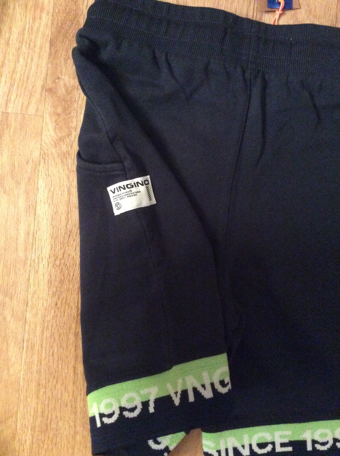 Vingino Sweatshorts Rafy (dunkelblau) in Gr.10 (140) für Jungen. Neu