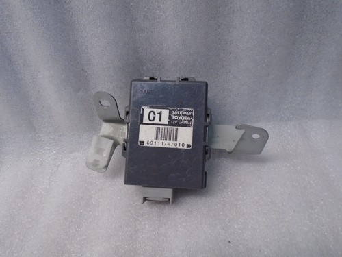 01-03 Prius Toyota Multiplex Network Gateway Computer 89111-47010 OEM DK707162 - Picture 1 of 9
