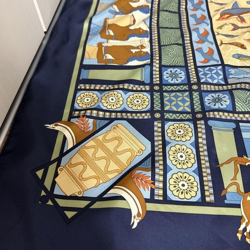 Bufanda de seda Hermes Carre 90 azul 90x90 cm accesorio de moda usado - Imagen 3 de 9