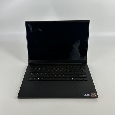 Razer Blade 14 FHD 2025 2.0GHz Ryzen AI 9 365 16GB 1TB RTX 5060 - CRACKED SCREEN