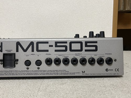 Roland MC-505 con cable de alimentación probado y funcionando samplers secuenciador Groovebox - Imagen 16 de 19