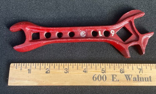 Antique International Harvester L9 Tractor Implement Wrench - Picture 1 of 3