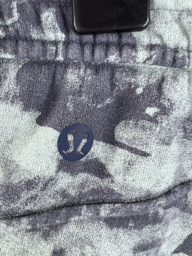Lululemon Womens Camo Shorts Size 10 LWCEVS Drawstring Elastic Waist 6.5" Inseam - Picture 12 of 13