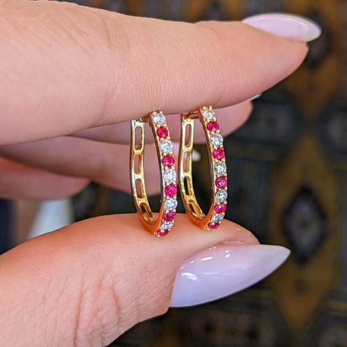 Mozambique Round Red Ruby 14K Yellow Gold Earring 0.31CT - Picture 5 of 7