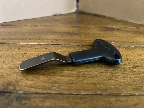 Heelys Wheel Removal Skate Key Shoe Tool Wrench Black - Excellent - Picture 4 of 4