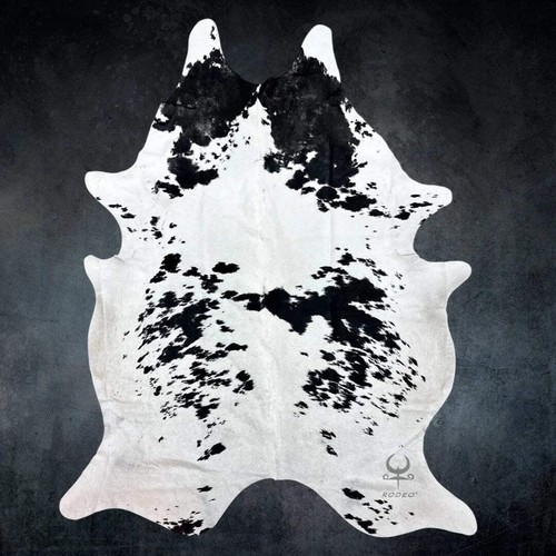 Extra Large Black and White Cowhide Rug Size 6.6 x 8.5 ft---4913 - Picture 1 of 4
