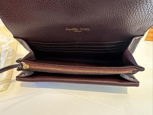Bolso sin asas Annabel Ingall marrón cuero granulado billetera bolsillos para tarjetas y cremallera - Imagen 8 de 18