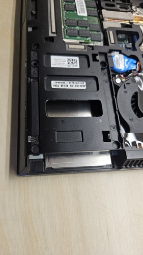 Dell Latitude E6400 For Parts No HDD - Picture 18 of 18