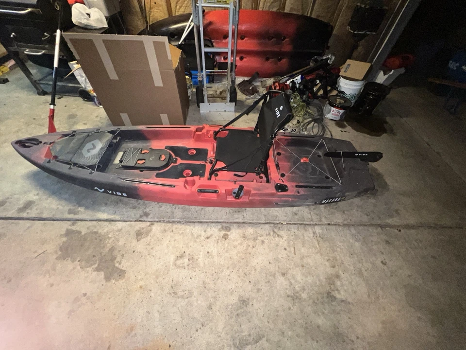 Kayak de pesca Vibe Makana 100; defecto de garantía fijo y utilizable ¡Gran descuento! Foto 3 de 3