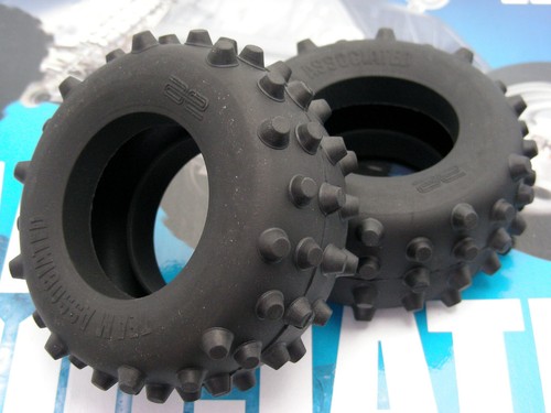 Team Associated 6004 RC10CC Classic Clear 6314 Rear Spike Tires Fits Vintage NEW - Picture 5 of 5