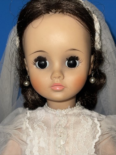 Vtg 1966 Madame Alexander ELISE Bride Doll 17" Brunette In Tagged Wedding Dress - Picture 16 of 16