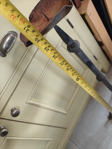 Vintage 77cm high castle quality wrought iron candle stick - Picture 7 of 7