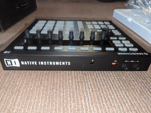 Native Instruments Maschine MK2 mit Box, Netzkabel, Software *CD LESEN.* - Bild 7 von 8