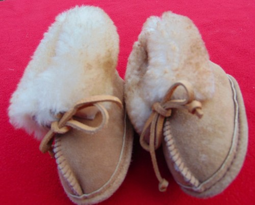 PLUSH SHEEPSKIN MOCCASINS ~ TAN SUEDE ~ TODDLER SIZE 3 ~ NEW WITHOUT BOX - Picture 5 of 9