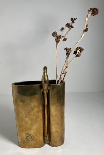 Vintage Fine Sculptural Japanese Studio Brass Irregular Ikebana Vase Bamboo Bird - Foto 1 di 19