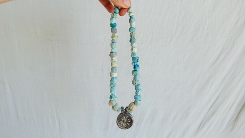 Ancient Roman Glass Necklace. Excavated, 0655 - Picture 6 of 8