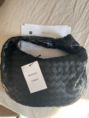 ショルダーバッグ・ポシェット BLACK GOLD LEATHER TEEN JODIE Bottega Veneta - Teen Jodie Black Woven Leather Shoulder Bag