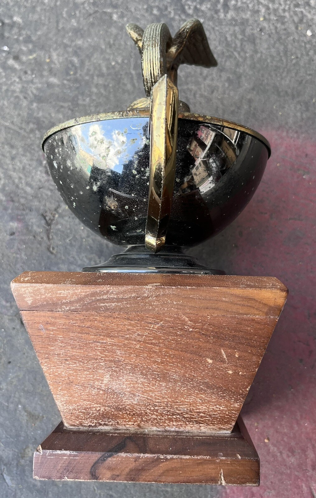 Picture 4 of 10