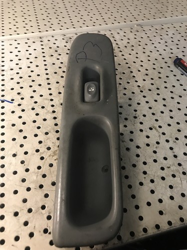 Renault Twingo C06 Fensterheberschalter Fenster VR 7700832376D  - Bild 1 von 2