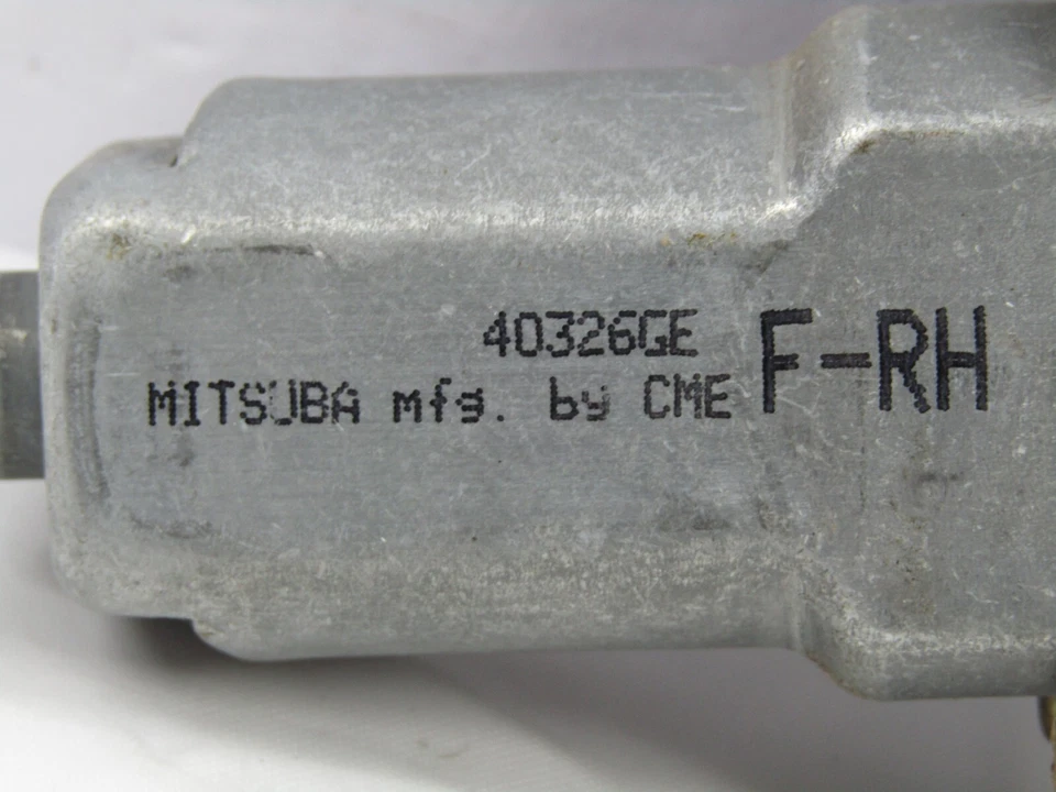 Subaru Legacy Outback 2005-2009 pasajero delantero ventana lateral derecha motor OEM Foto 2 de 4