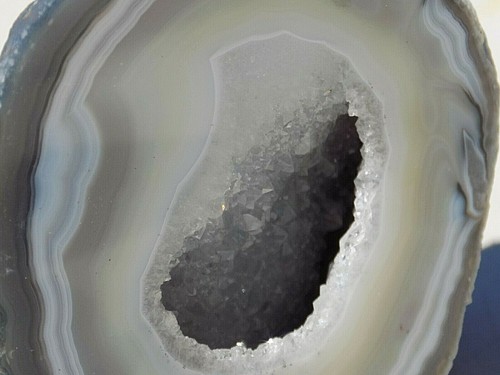 SWEET DRUZY AGATE GEODE POLISHED FREEFORM DISPLAY SPECIMEN 8490 - Picture 9 of 11