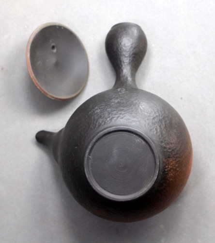 Tokoname Hand-made Yohen Tataki Teapot by Yoshiki, #yoshiki 101, D87*H92m, 260ml - Picture 8 of 9