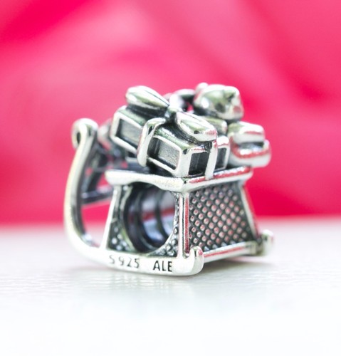Authentic Pandora Dashing Through The Snow Charm #791207 *RETIRED* - Picture 4 of 6