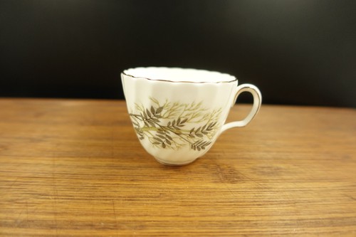 Adderley Fine Bone China Cup & Saucer - Picture 11 of 13