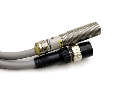 Neu Omron E2FM-X2D1-M1TGJ 0,3M (1 Stück) - Bild 4 von 4