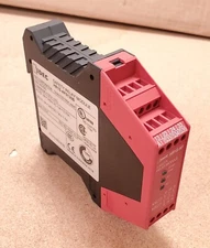 IDEC HR1S-AF5130B Safety Relay Module 24 Volt AC/DC - NEW & Ships FREE 