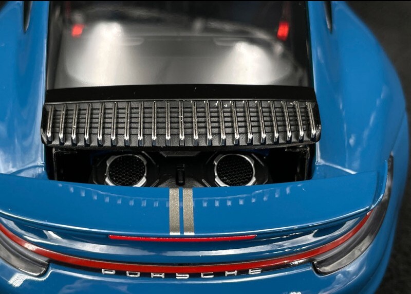 Minichamps Porsche 911 Turbo S Coupe Sport Design 992 2021