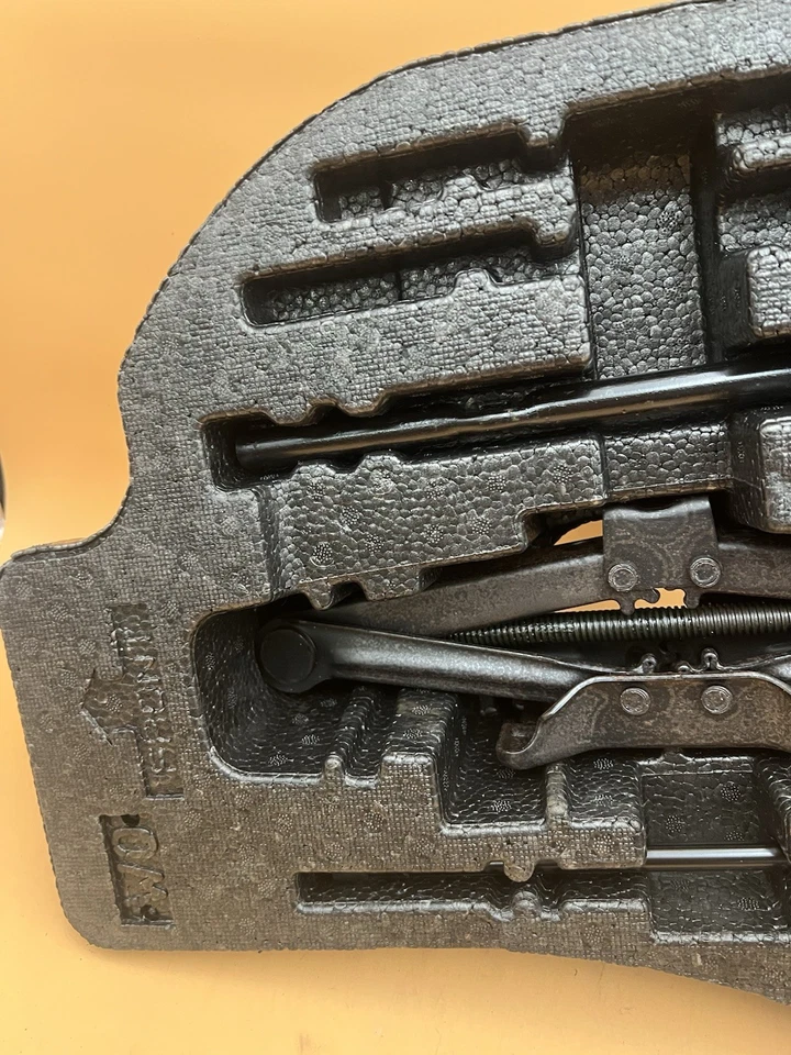 2010 - 2015 HONDA CIVIC JACK И НАБОР ИНСТРУМЕНТОВ ** НАБОР ИНСТРУМЕНТОВ С ПЕНОЙ, КАК ПОКАЗАНО НА РИСУНКЕ. - Изображение 3 из 3