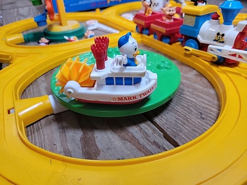 1986 VTG Playmates Disneyland Complete Playset Train Mickey, Tested And Works - Picture 10 of 15