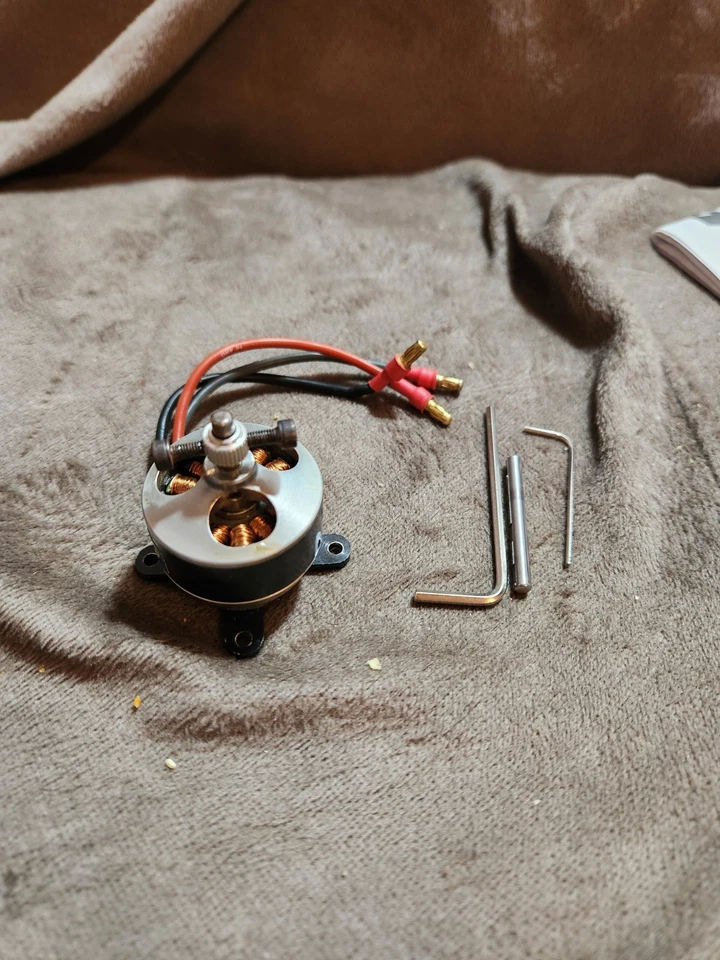 E-Flite Park 480 Brushless Electric RC Airplane Motor 910kv  Used - Image 3 of 4